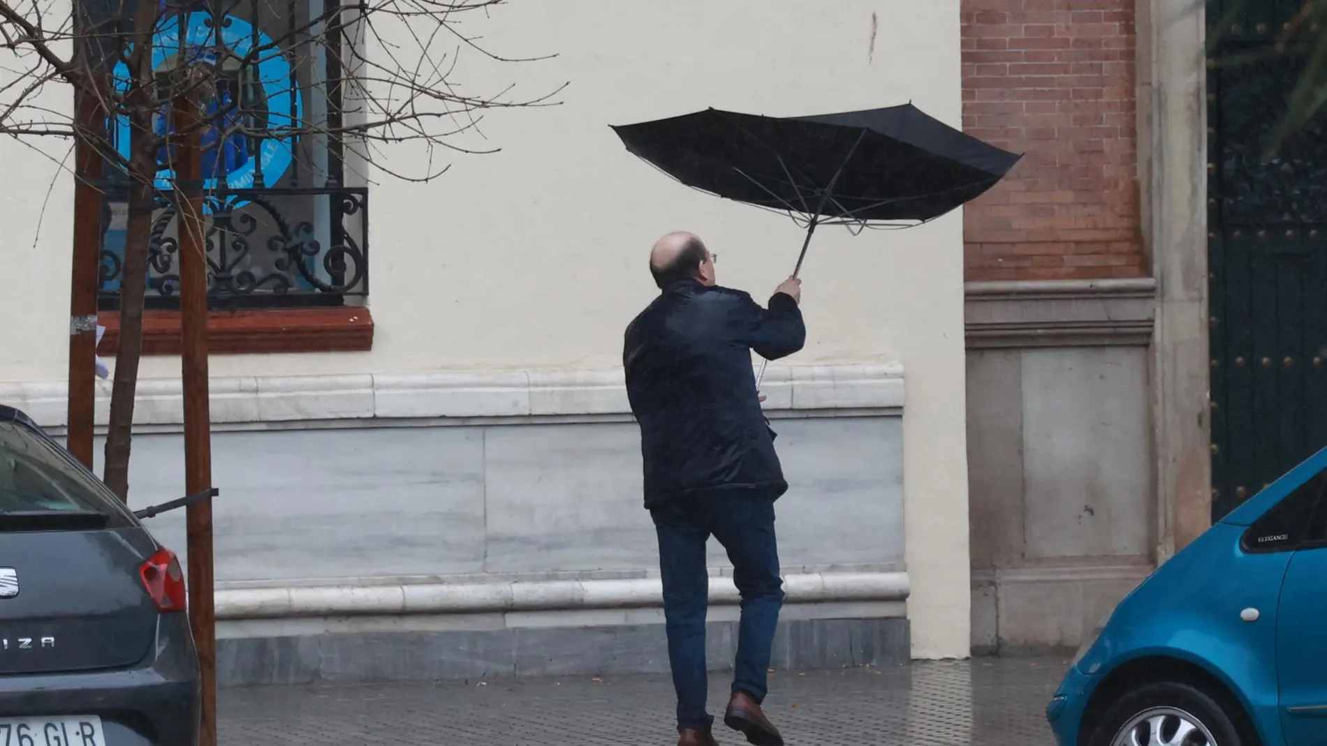 Se esperan rechas de viento que pueden llegar a alcanzar a 120km/h