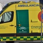 Dos fallecidos al volcar un camión cargado de cebollas en el tramo de la A-92G de Santa Fe (Granada)