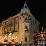 S.Santa.- El Encuentro marrajo abarrota la plaza de El Lago en la gran madrugada de la Semana Santa de Cartagena