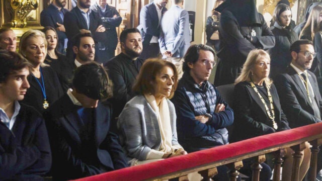 José María Aznar y su familia en la iglesia de la Encarnación de Marbella
