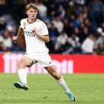 Nico Paz con el Real Madrid