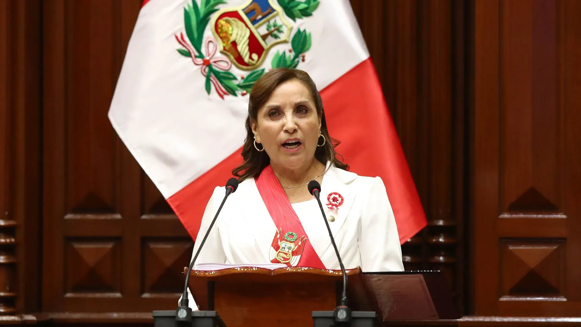La presidenta de Perú, Dina Boluarte, se dirigió el sábado a la nación