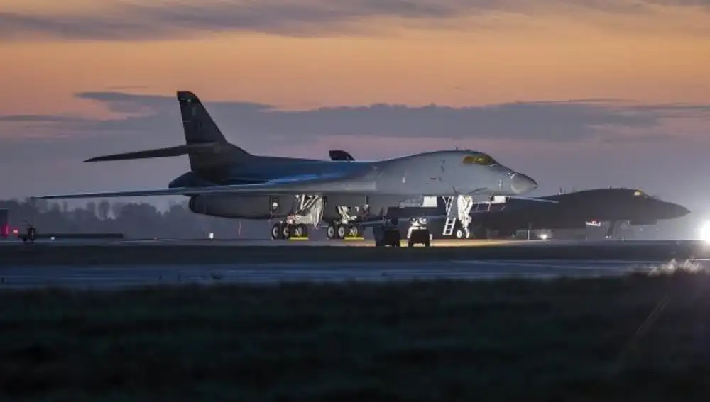 Bombarderos B-1B Lancer en la base de Morón