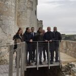 Nicanor Sen visita el castillo de Peñafiel junto a Conrado Íscar, Roberto Díez, Yolanda Burgoa, Moisés Santana, Fernando Cobos y Elías Arranz