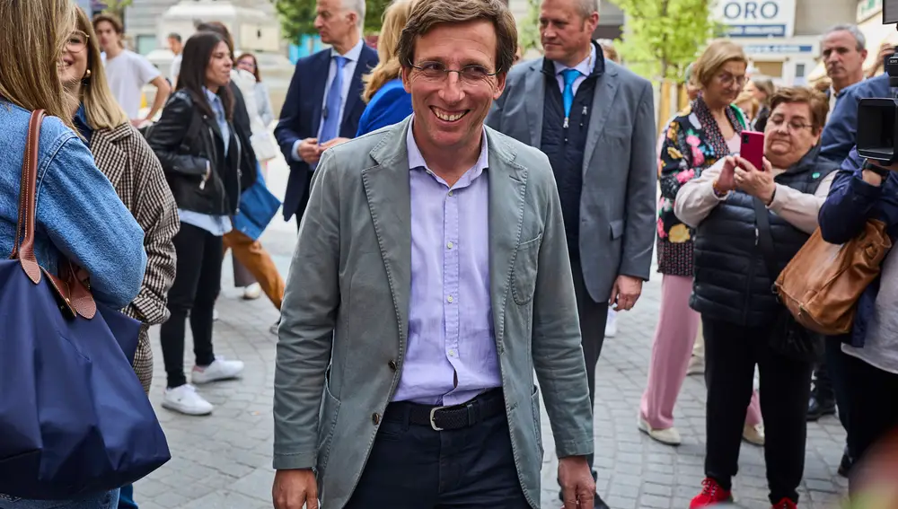 La presidenta de la Comunidad de Madrid, Isabel Díaz Ayuso, y el alcalde de Madrid, José Luis Martínez-Almeida