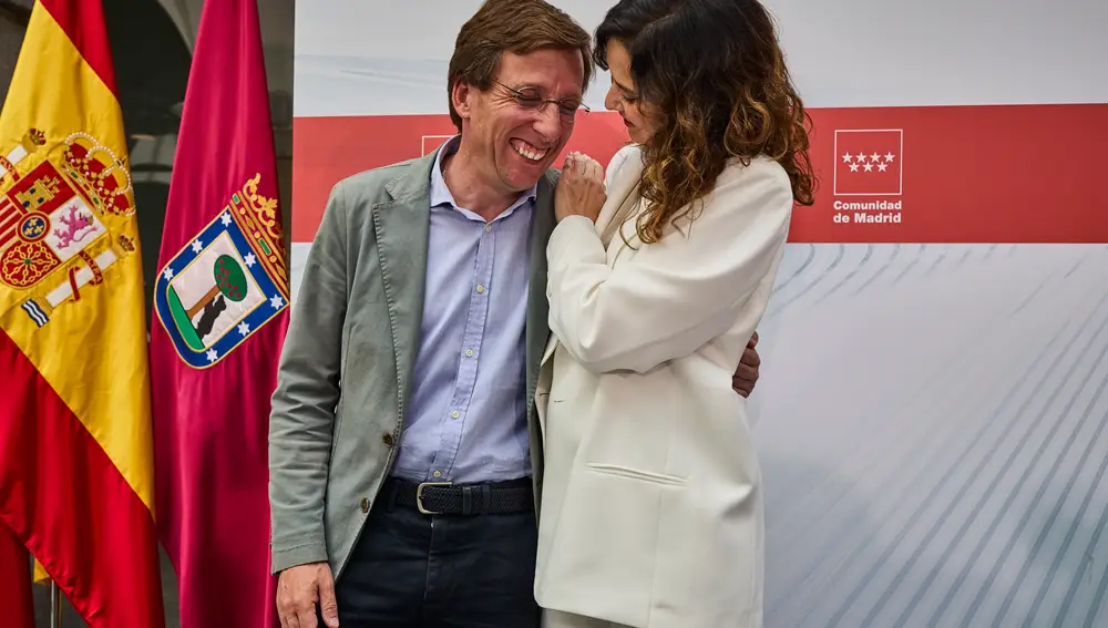 La presidenta de la Comunidad de Madrid, Isabel Díaz Ayuso, y el alcalde de Madrid, José Luis Martínez-Almeida