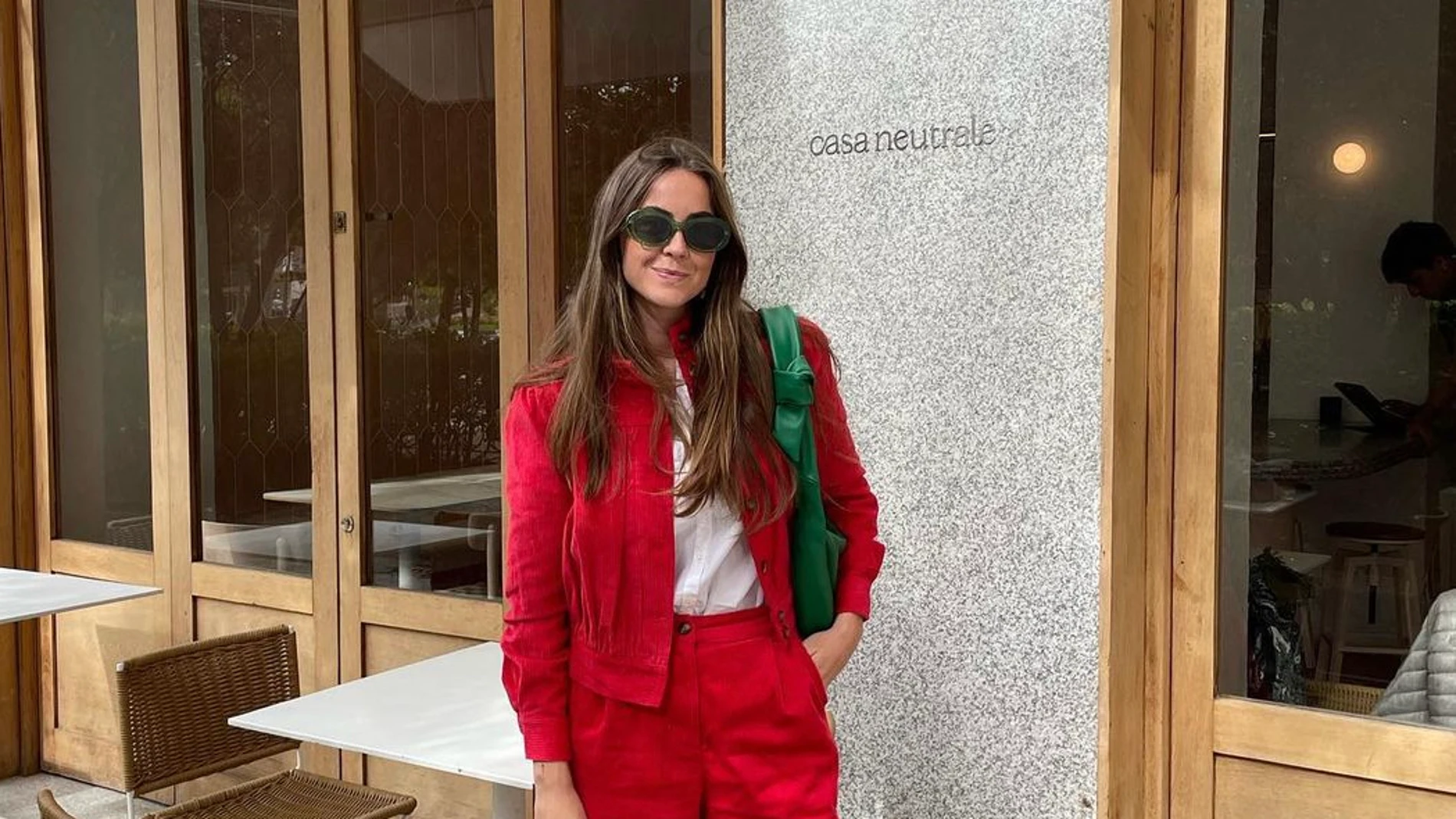 Los pantalones rojos son un imprescindible esta primavera
