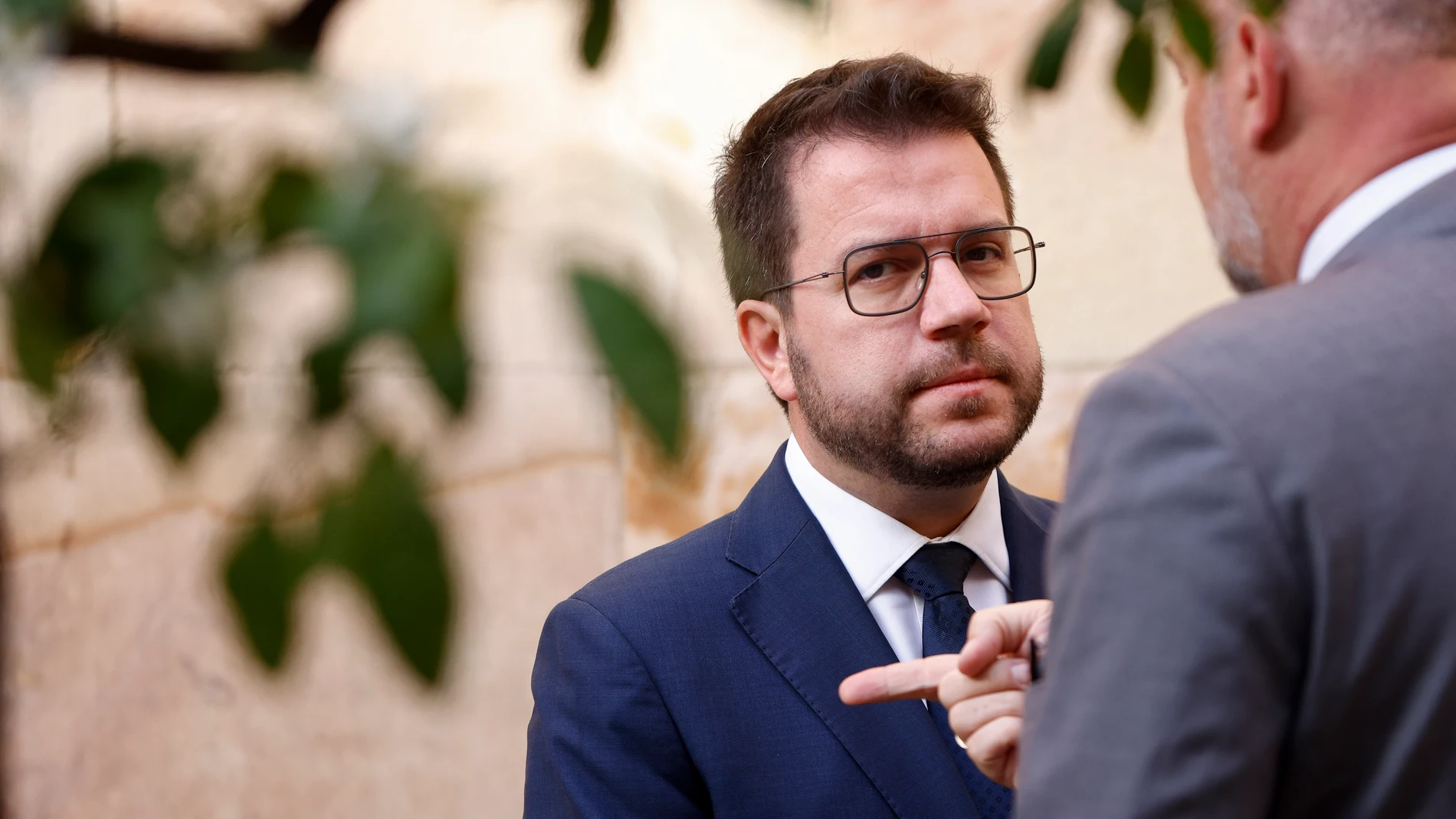 -FOTODELDÍA- GRAFCAT2199. BARCELONA, 05/04/2024.- El presidente de la Generalitat, Pere Aragonès, durante el acto con los delegados del Govern en el exterior, en vísperas de que el próximo lunes acuda al Senado a un debate sobre un informe relativo a la ley de amnistía. EFE/Quique García