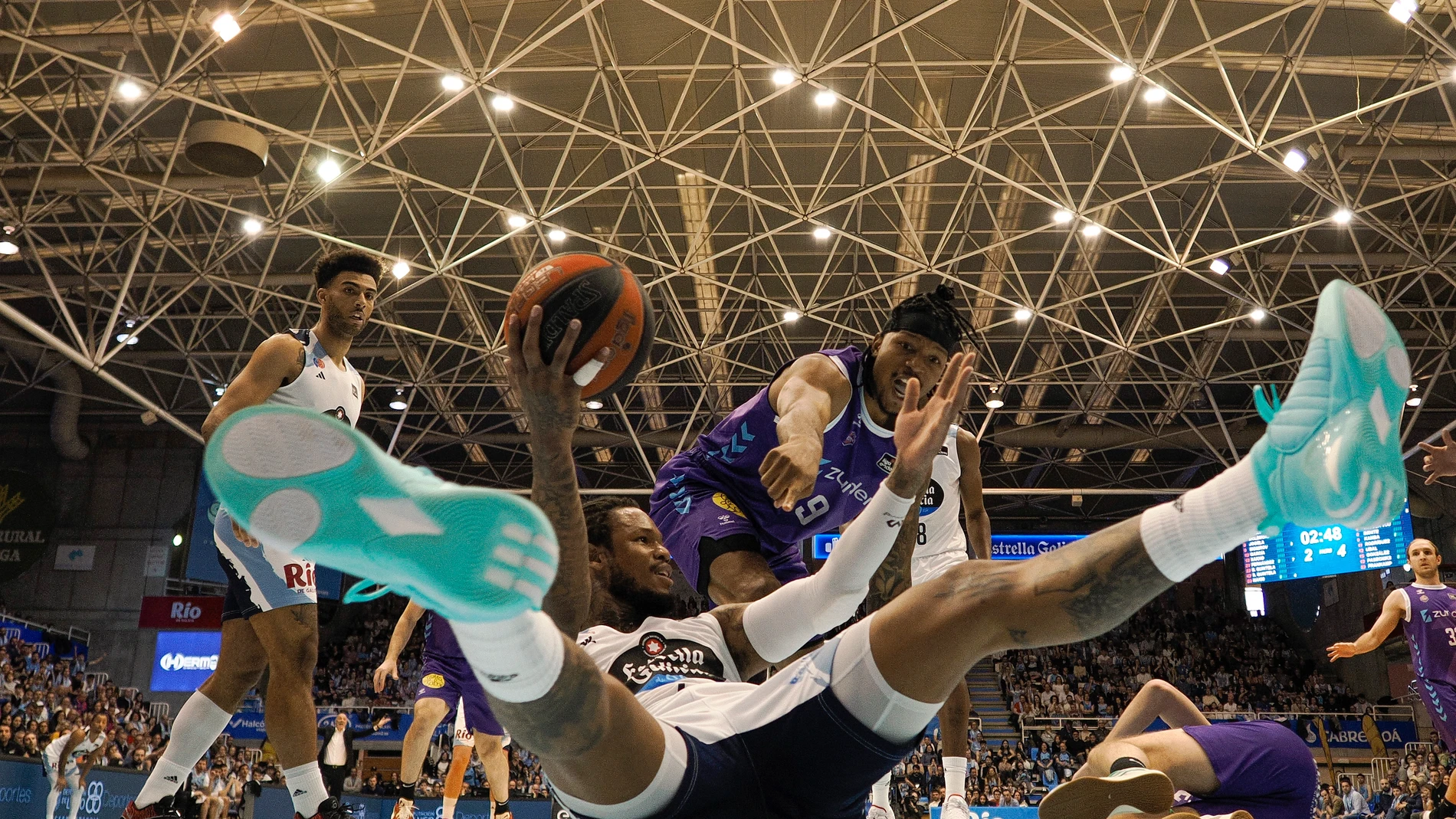 Ben McLemore, en el suelo en el último partido del Río Breogán