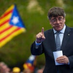 Carles Puigdemont presenta su candidatura a las elecciones del 12 de mayo en la localidad gala de Elna