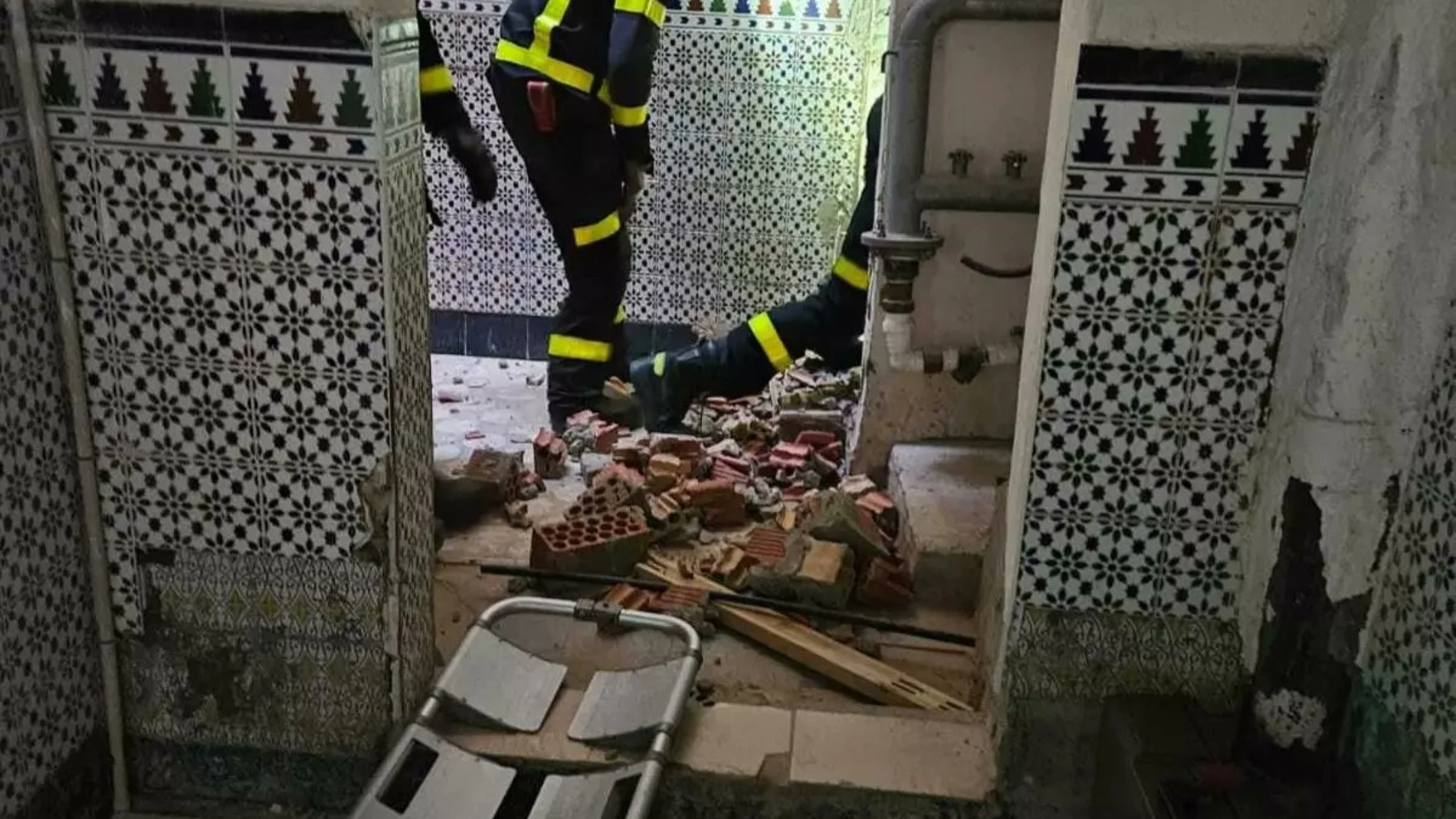 Un momento de rescate por parte de los bomberos