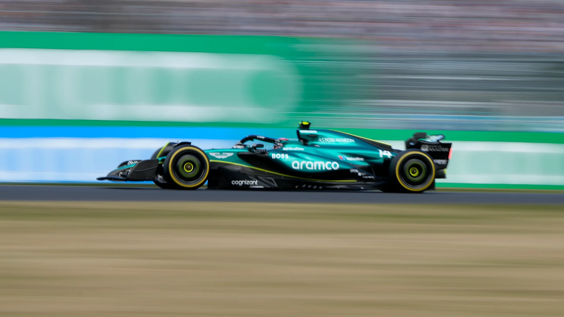 Suzuka (Japan), 07/04/2024.- Aston Martin driver Fernando Alonso of Spain in action during the Formula One Japanese Grand Prix at the Suzuka International Racing Course in Suzuka, Japan, 07 April 2024. (Fórmula Uno, Japón, España) EFE/EPA/FRANCK ROBICHON