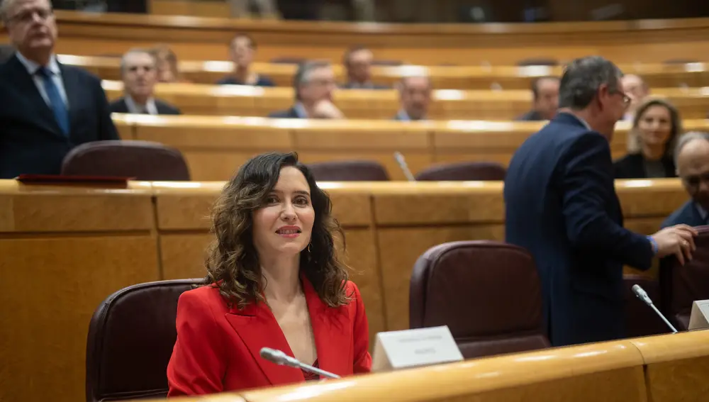 Ayuso rechaza el "golpe" contra la unidad nacional "programado y por etapas" y avisa: "La amnistía nos rompe a todos"