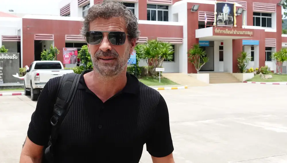 Spanish actor Rodolfo Sancho, father of Spanish chef Daniel Sancho Bronchalo, leaves after visiting his detained son at a prison in Koh Samui island