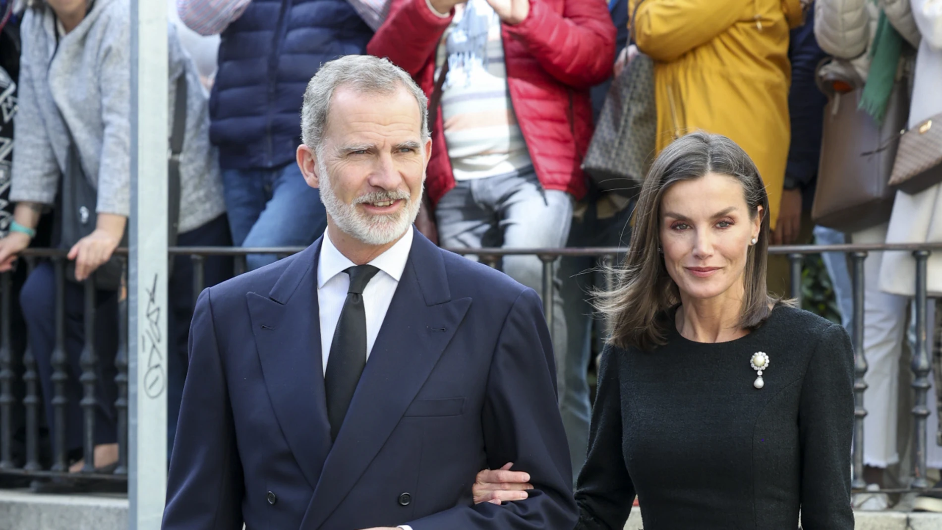 Don Felipe y Doña Letizia en el funeral de Fernando Gómez-Acebo