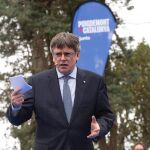 AMP.- Puigdemont dice que no se quedará en la oposición si no consigue recuperar la presidencia