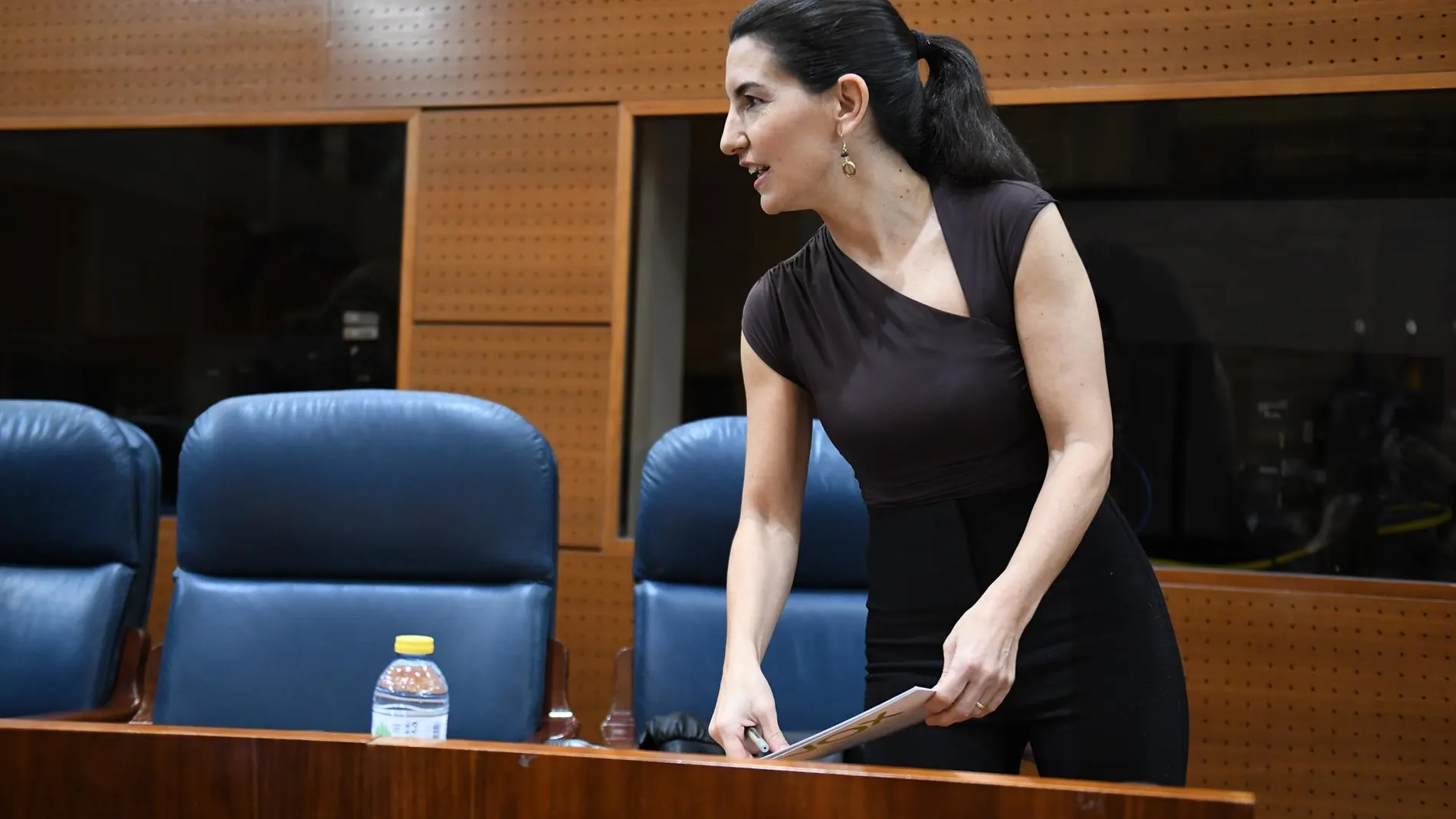 MADRID.-La Mesa confirma la sanción a Monasterio por votar doble y dejará de cobrar su sueldo como diputada 15 días