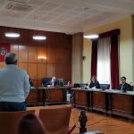 Los acusados durante el juicio