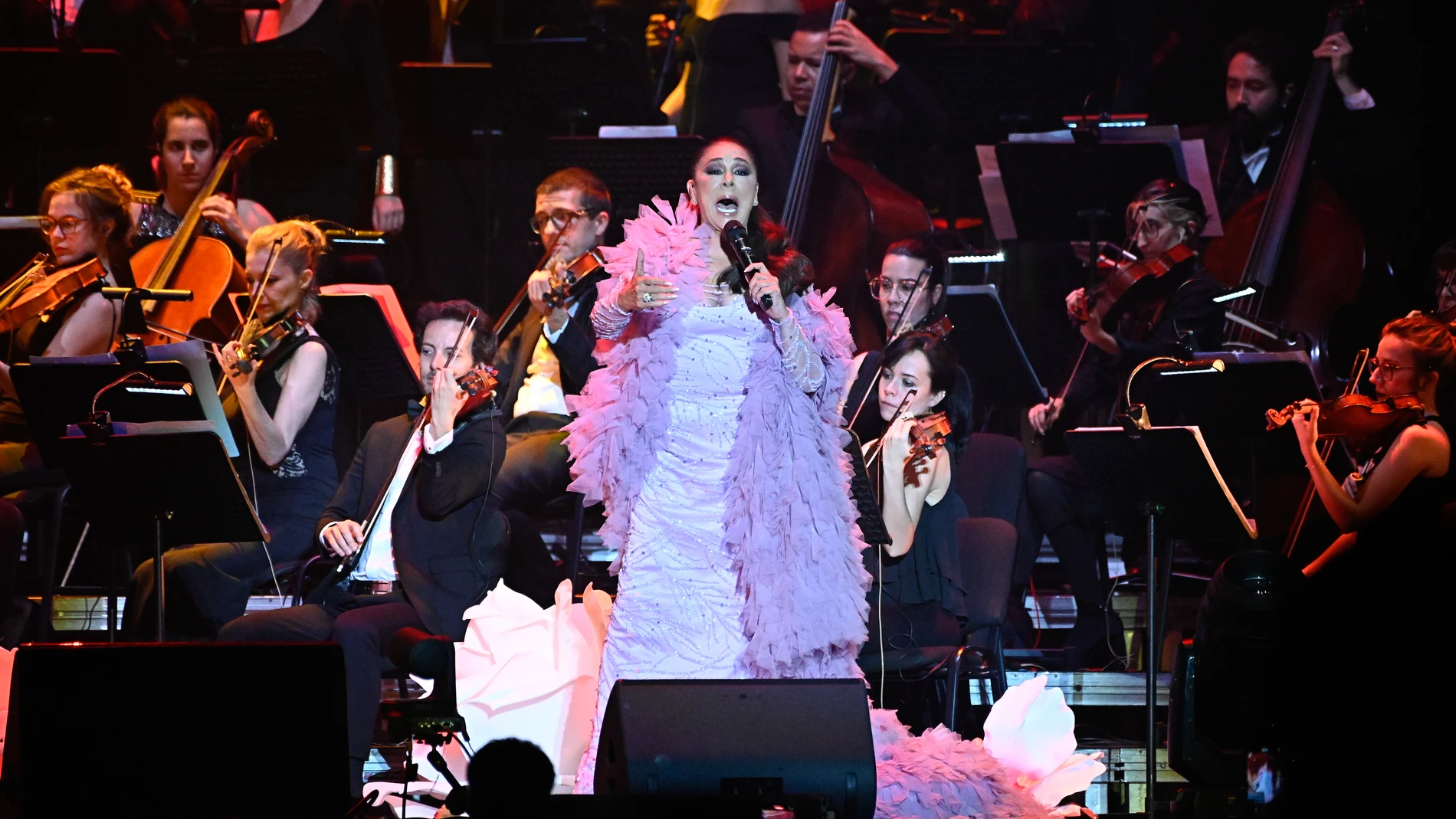 Isabel Pantoja triunfa en el escenario ante su público madrileño CONCIERTO;MÚSICA;COPLA; Francisco Guerra / Europa Press 13/04/2024