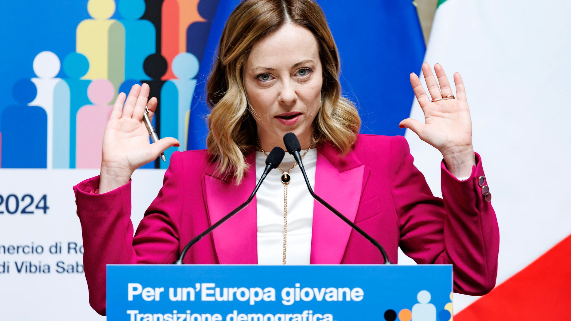 La presidente del Consiglio Giorgia Meloni durante il convegno “Per una Europa più giovane” organizzato dal ministero per la Famiglia a Roma, Venerdì, 12 aprile 2024 (Foto Roberto Monaldo / LaPresse)..Prime Minister Giorgia Meloni during the conference “For a younger Europe” organized by the ministry for the Family in Rome, Friday, April 12, 2024 (Photo by Roberto Monaldo / LaPresse) 12/04/2024