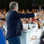 Feijóo participa en un acto de campaña en Bilbao