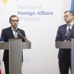 Ucrania.- Noruega entrega a Ucrania cazas F-16 y reconoce que ninguno de sus socios está haciendo "lo suficiente"
