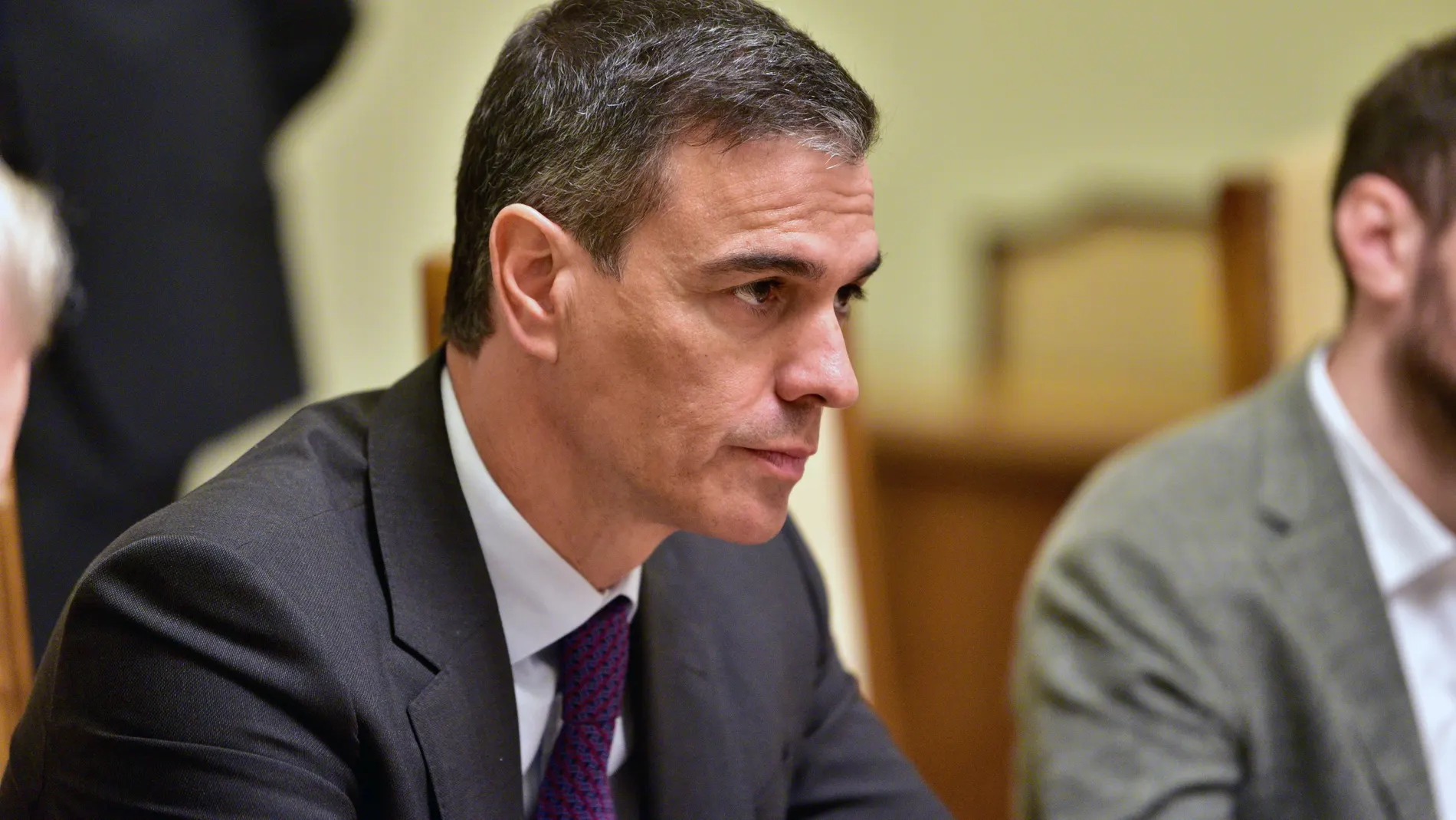 Ljubljana (Slovenia), 16/04/2024.- Spanish Prime Minister Pedro Sanchez talks with Slovenia's prime minister during their meeting in Ljubljana, Slovenia, 16 April 2024. The Spanish prime minister is on an official visit to Slovenia. (Eslovenia, España) EFE/EPA/IGOR KUPLJENIK