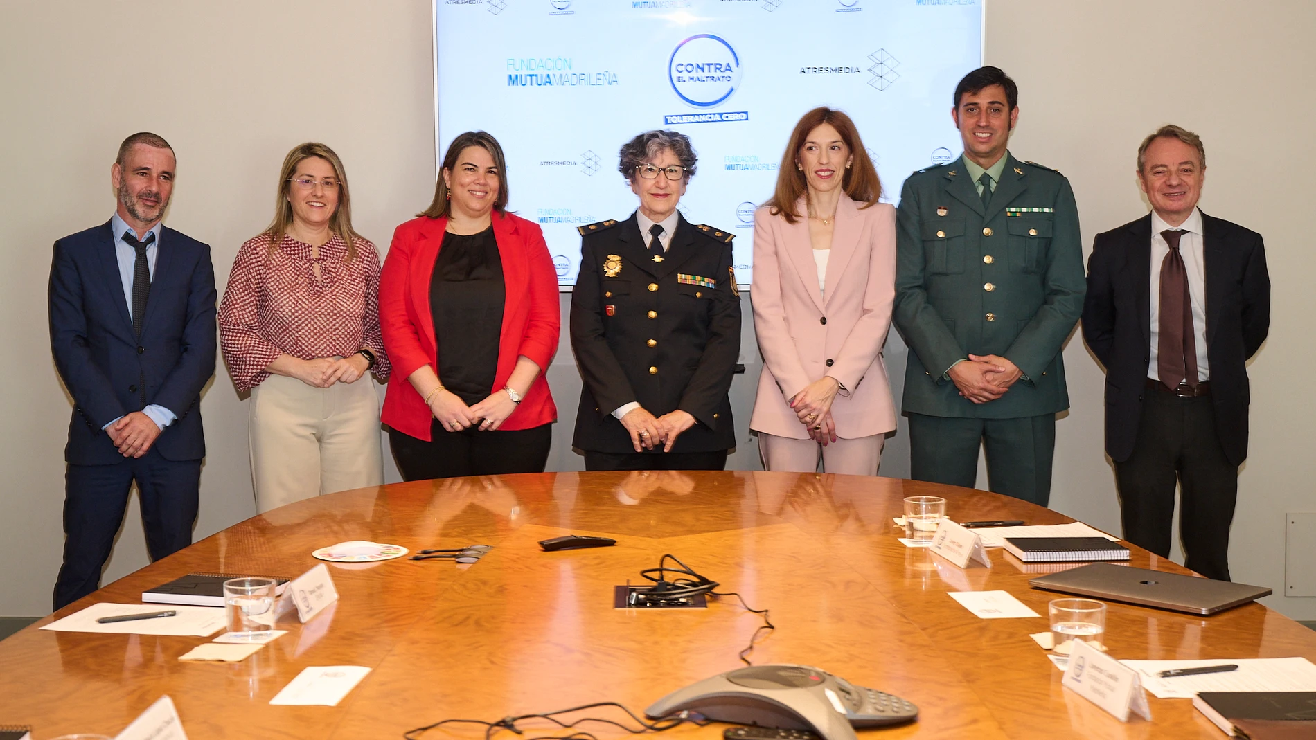 Mesa de expertos "Contra el maltrato, Tolerancia Cero"