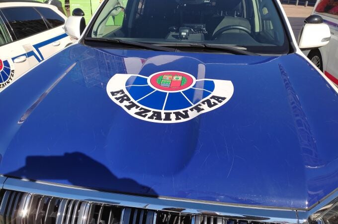 Coche de la Ertzaintza