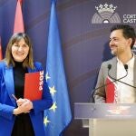Los procuradores socialistas Yolanda Sacristán y Diego Moreno, ambos leoneses, presentan la iniciativa