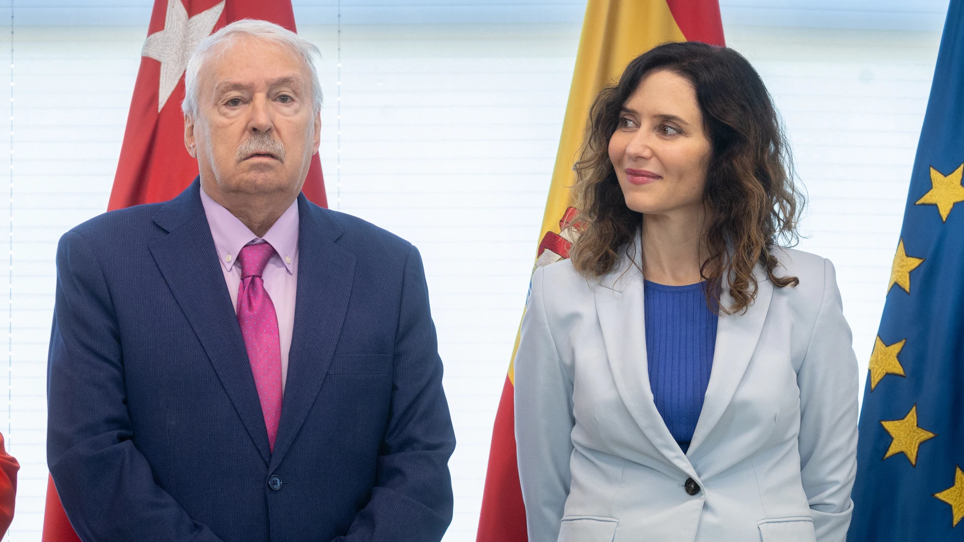La presidenta de la Comunidad de Madrid, Isabel Díaz Ayuso, asiste a la toma de posesión del presidente de la Cámara de Cuentas, Joaquín Leguina, en la Asamblea de Madrid, a 18 de abril de 2024, en Madrid (España). El único expresidente socialista de la Comunidad de Madrid, Joaquín Leguina, fue elegido, el pasado martes 16 de abril, presidente del Consejo de la Cámara de Cuentas regional. Leguina ejercerá la presidencia del órgano durante seis años.18 ABRIL 2024;AYUSO;POSESIÓN;PRESIDENTE;CÁ...