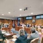 Momento de la votación en el Pleno de Ponferrada, que ha dado luz verde a los presupuestos de este año