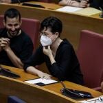 El hemiciclo mostró su cariño a la diputada de Compromís Aitana Mas, quien anunció el pasado domingo que padece cáncer