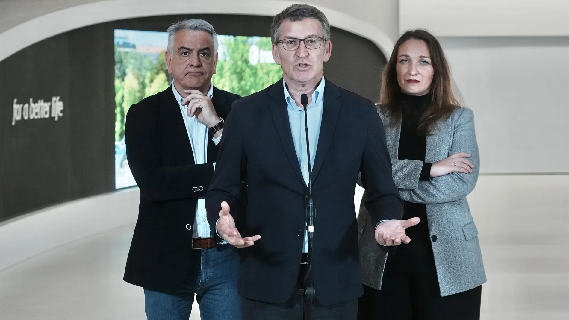 (AM)21A-Feijóo pide dejar fuera de las instituciones a Bildu hasta que diferencie "entre los que matan y los que mueren"
