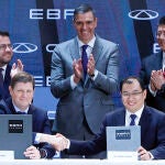 Firma del acuerdo entre Chery y de Ebro-EV Motors para producir vehículos en la antigua Nissan de Barcelona