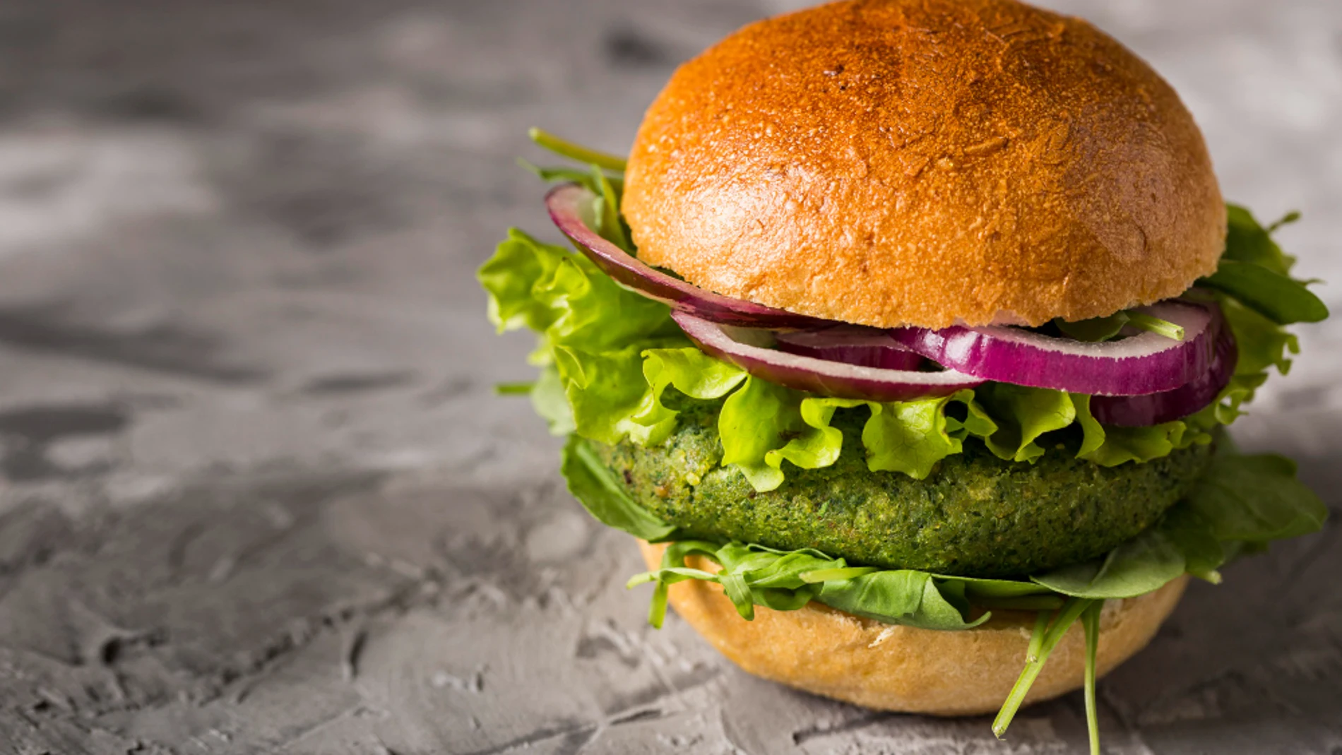 ¿Son las alternativas a la carne realmente buenas para la salud?