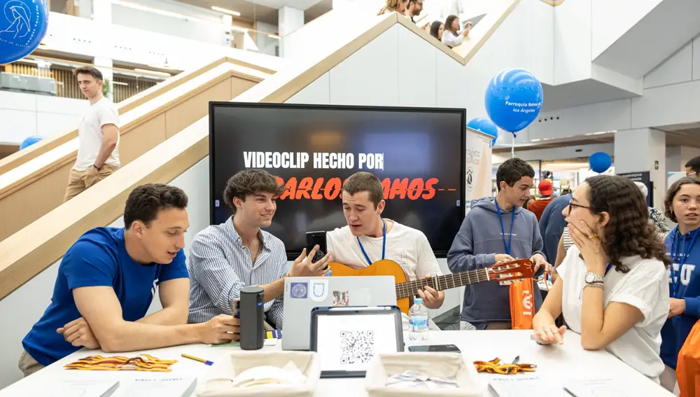 Alguna de las actividades y talleres que se han celebrado durante la jornada