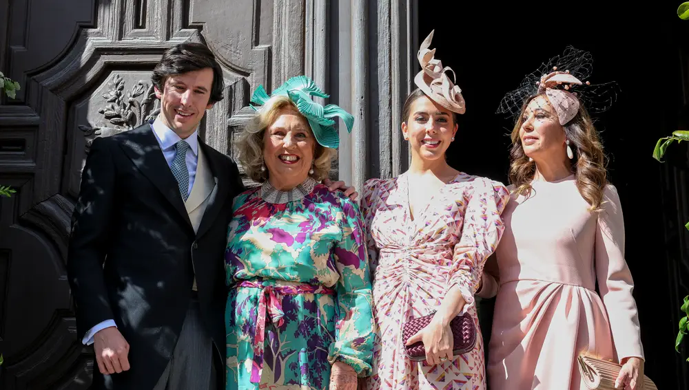 Miguel Fierro junto a su familia