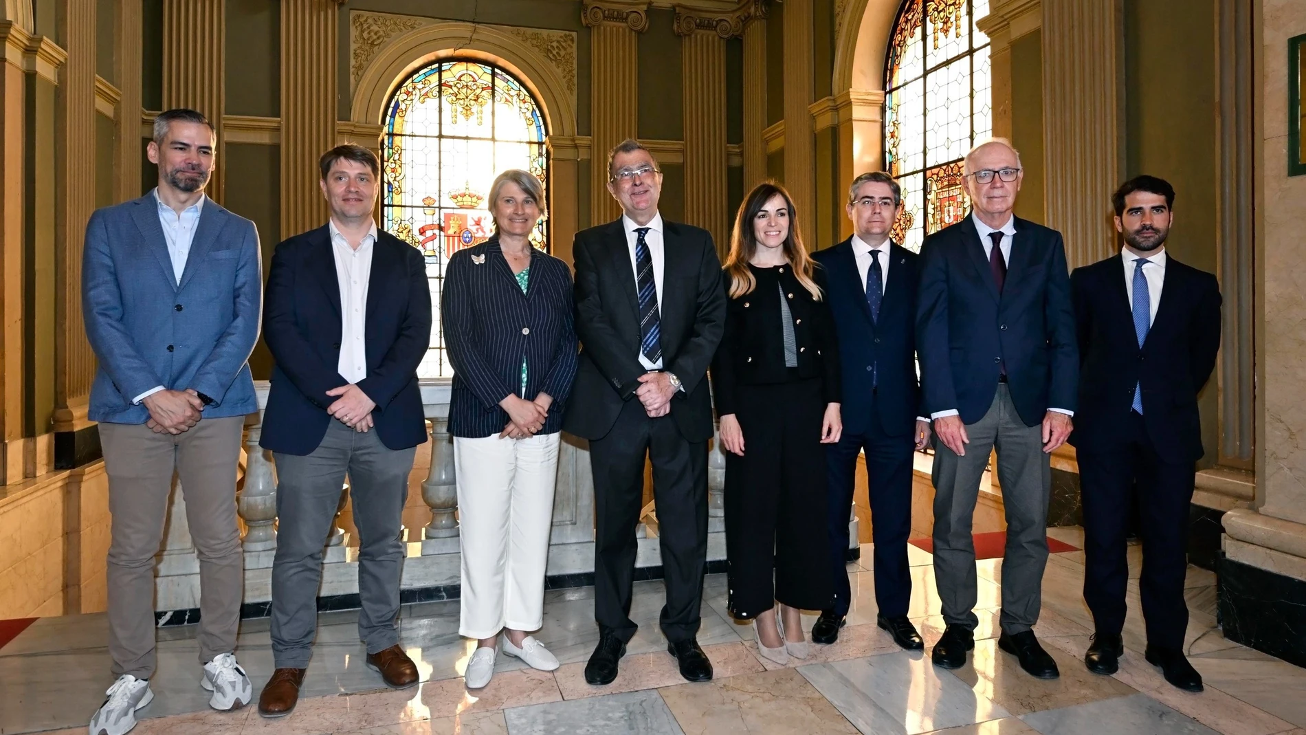 El ejecutivo municipal con representantes de Ouigo