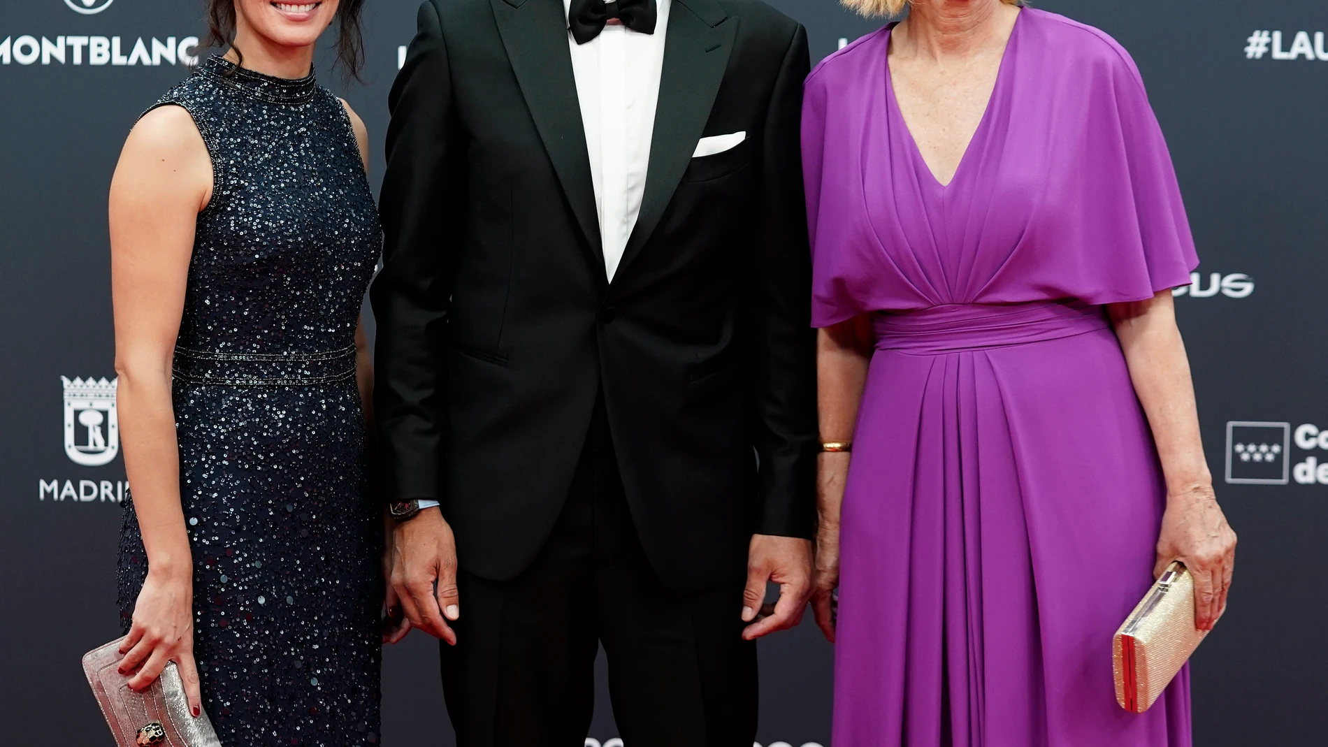 El tenista Rafa Nadal posa durante la alfombra roja de la 25ª edición de los Premios Laureus 2024, en la Galería de Cristal, a 22 de abril de 2024, en Madrid (España). El Palacio de Cibeles de Madrid acoge la gala de la 25 edición de los Premios Laureus del Deporte Mundial, los denominados 'Oscar del Deporte' que reconocen a los y las mejores deportistas y equipos del año 2023 en varias categorías. La capital toma el relevo de París y se convierte en la tercera ciudad española en albergar est...