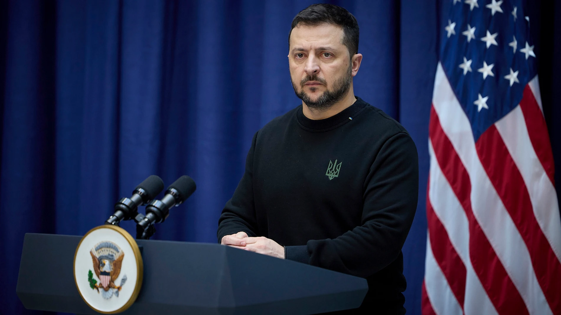 February 17, 2024, Munich, Germany: Ukrainian President Volodymyr Zelenskyy listens to a question during a joint press conference with U.S Vice President Kamala Harris, on the sidelines of the Munich Security Conference, February 17, 2024 in Munich, Germany. (Foto de ARCHIVO) 17/02/2024