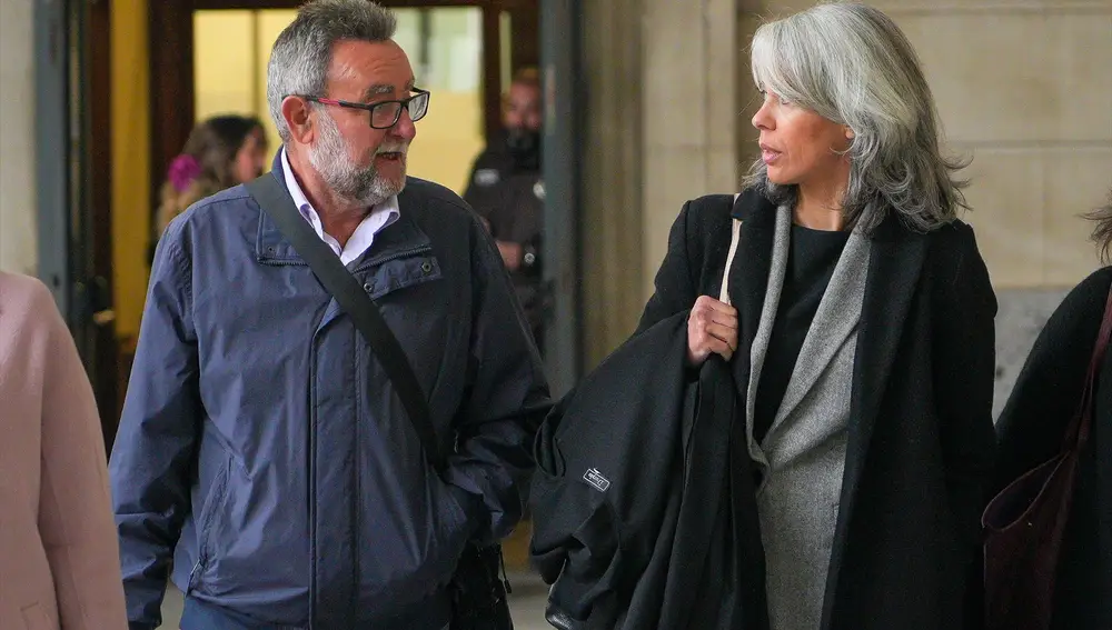 El ex secretario general de UGT-A, Francisco Fernández Sevilla a su llegada al juicio