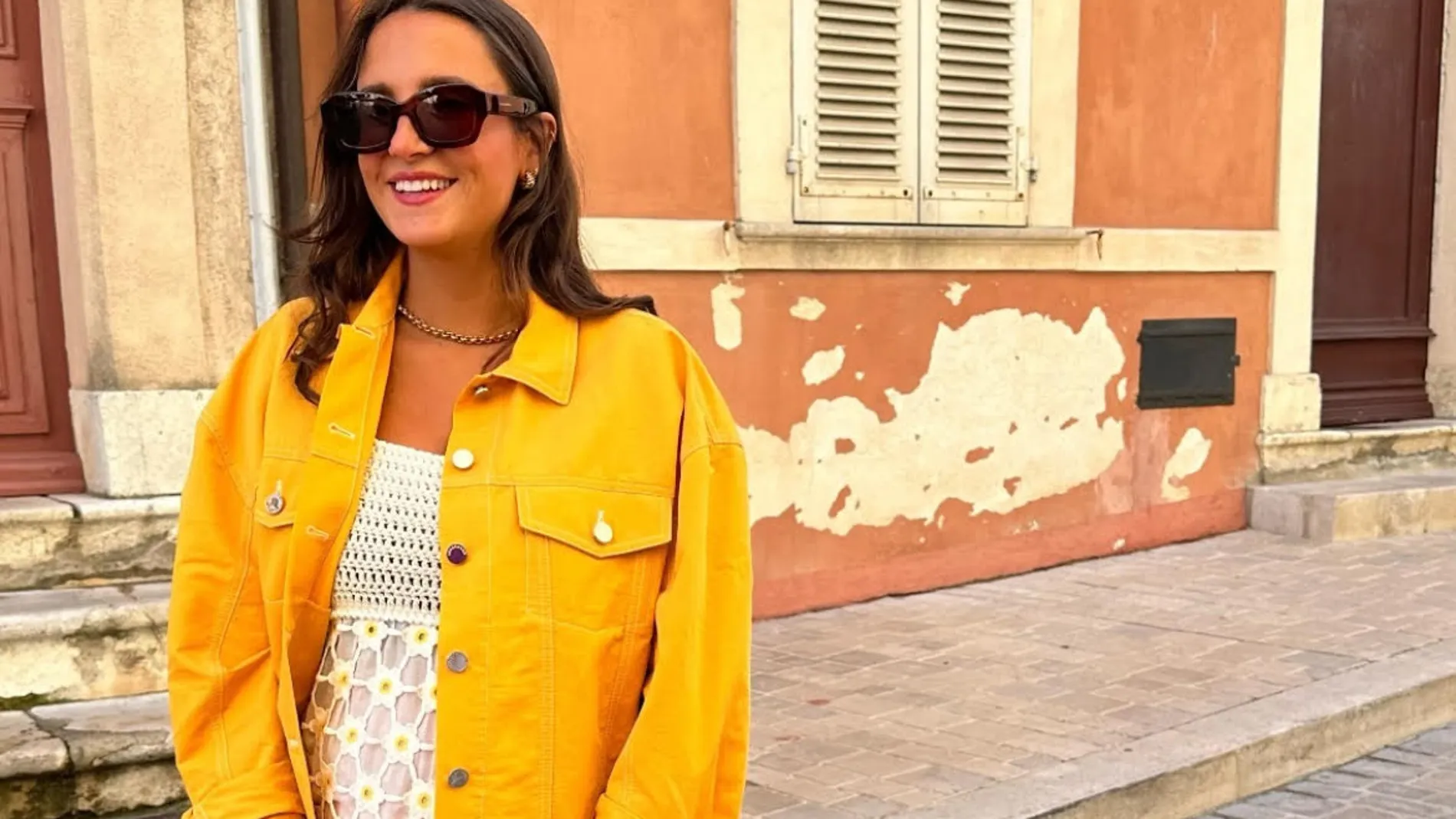 Marta Pombo con vestido de Margaritas.