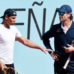 Nadal dialoga con Moyá en la Caja Mágica