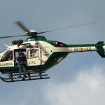 Eurocopter EC 135P-2+ del SAER transportando a miembros de la Unidad Especial de Intervención (UEI)