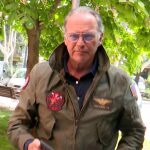 Bertín Osborne reaparece en Madrid de manera desafiante ante las cámaras de la prensa.