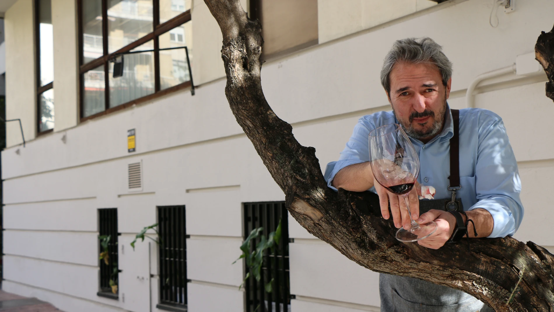 Paco Patón es el alma de la Fonda de la Confianza