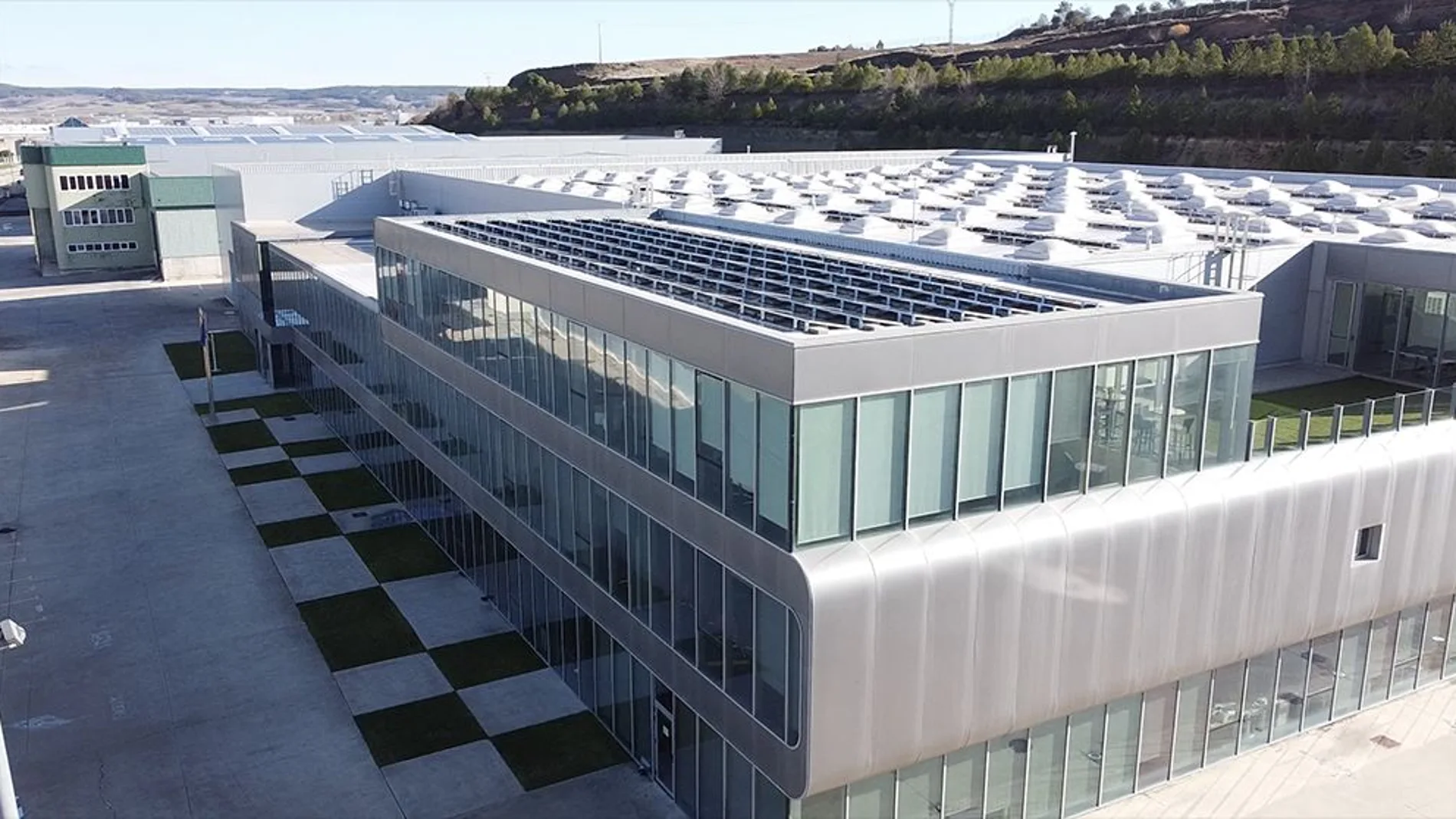 Instalación fotovoltaica de Hiperbaric