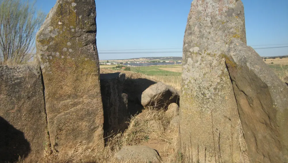 Dolmen de Azután