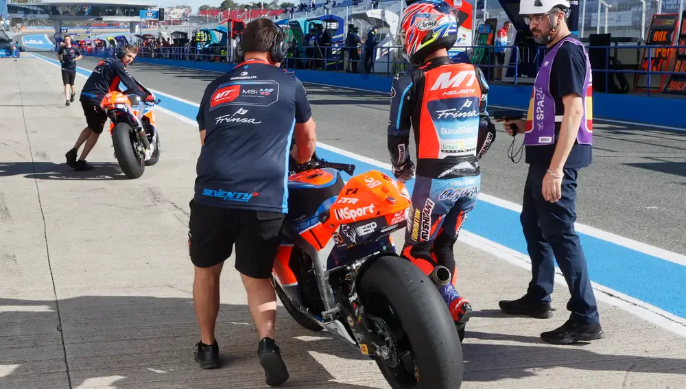 Primeros entrenamientos libres de Moto 2 en Jerez